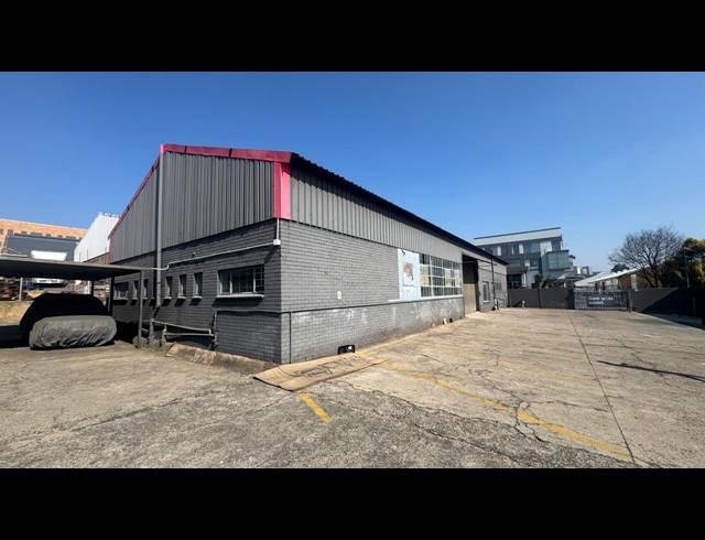 475M² WAREHOUSE TO LET IN WYNBERG